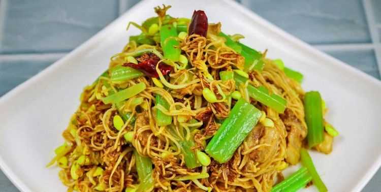 怎么炒掛面好吃,面條怎么做才能更好吃