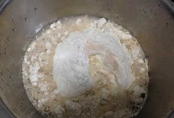 泡打粉酵母怎么混合用,泡打粉和酵母一起發(fā)面怎么放 比例圖5