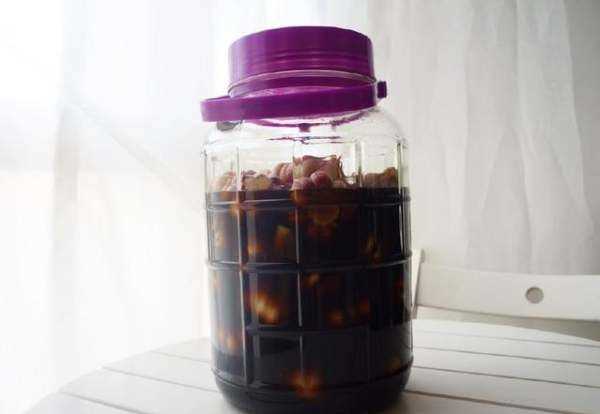 腌的糖蒜有點(diǎn)辣怎么補(bǔ)救,糖醋蒜幾個(gè)月了還是辣怎么辦圖12