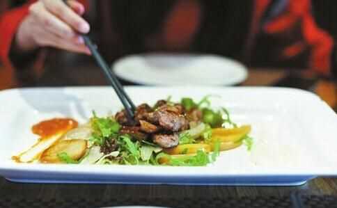 隔夜的白木耳能吃嗎，煮好的白木耳和蓮子放冰箱過夜能吃嗎？圖2