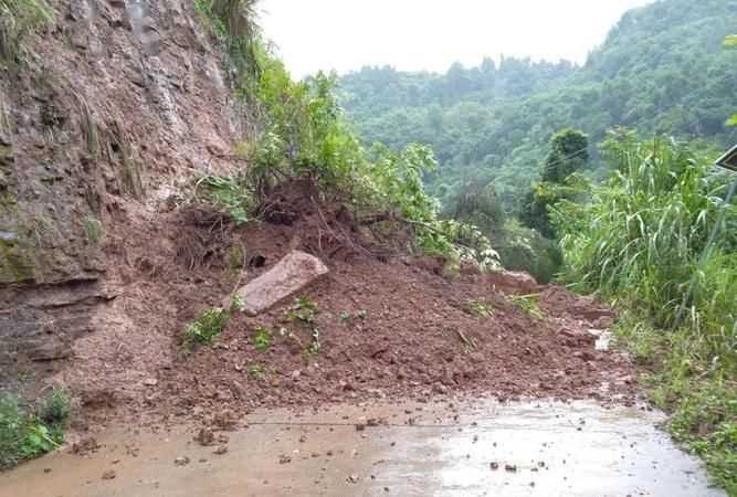 夏天最容易發(fā)生哪些自然災(zāi)害，會給農(nóng)民造成哪些傷害，能將你看到的或經(jīng)歷的舉一例嗎