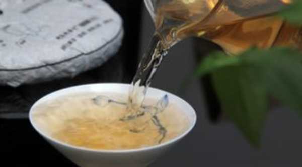 柳樹葉泡水有毒,什么人不能喝柳樹葉水飲料圖1