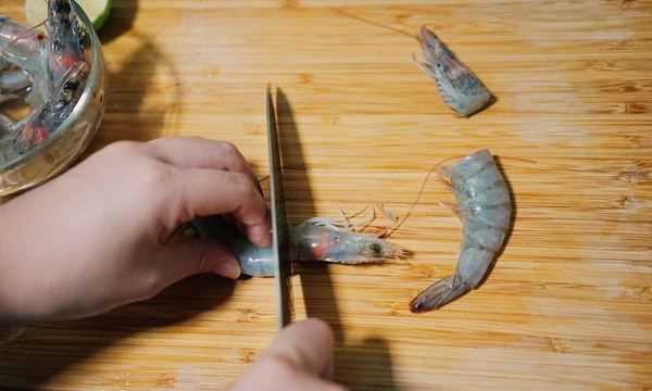 洗蝦子用什么浸泡,水產(chǎn)中浸泡蝦用食鹽還是用碘好呢圖9