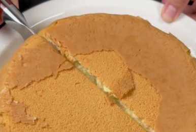 電飯煲蛋糕不蓬松是為什么,電飯鍋蛋糕中間不蓬松是什么原因圖2