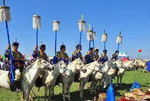 那達(dá)慕大會是哪個民族的節(jié)日,那達(dá)慕大會是哪個民族的節(jié)日圖4