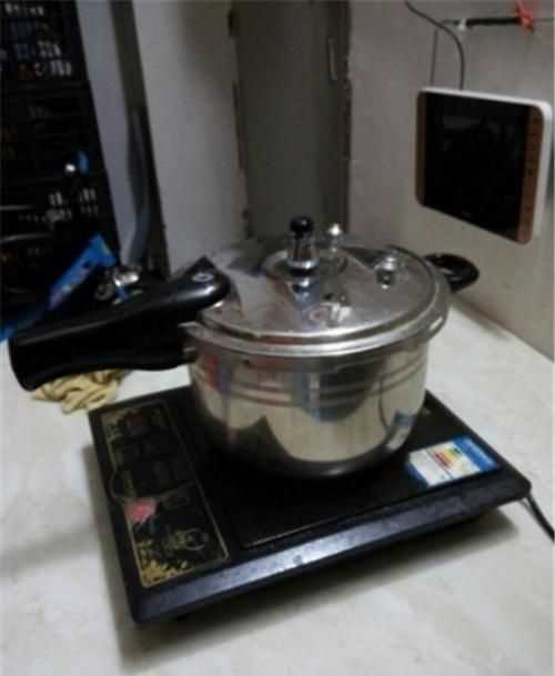 高壓鍋壓米飯上氣幾分鐘關(guān)火