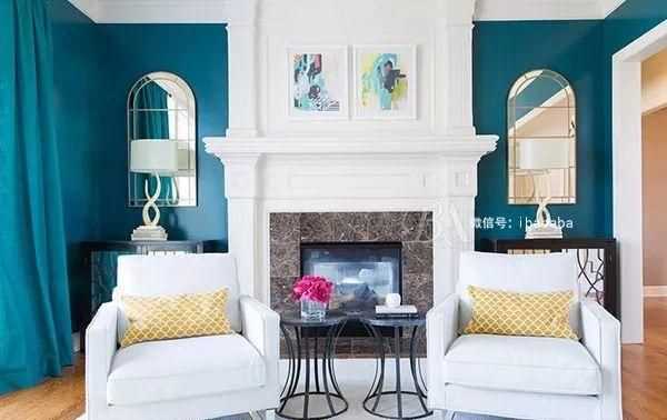 孔雀藍(lán)配什么顏色好看