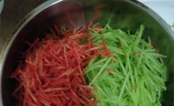 蘿卜丸子的做法,油炸蘿卜丸子的做法和配料圖1