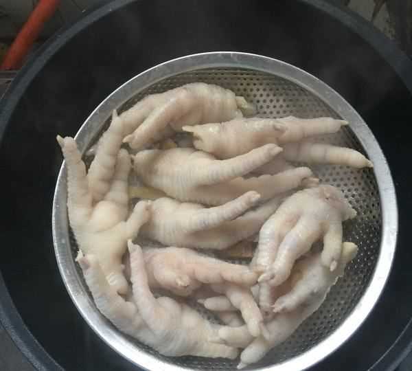 紅燒雞爪怎么做好吃,雞爪怎么炒做好吃又簡單易學(xué)圖5