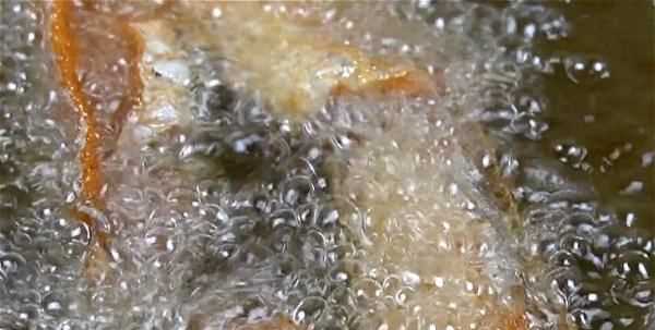 帶魚怎么清蒸沒有腥味,帶魚怎么做好吃又簡單清蒸帶魚圖13