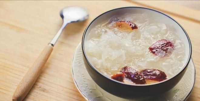電飯煲怎么煮銀耳湯才粘稠
