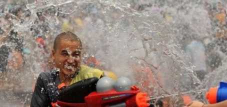 潑水節(jié)是哪個(gè)民族,潑水節(jié)是哪個(gè)民族的圖1