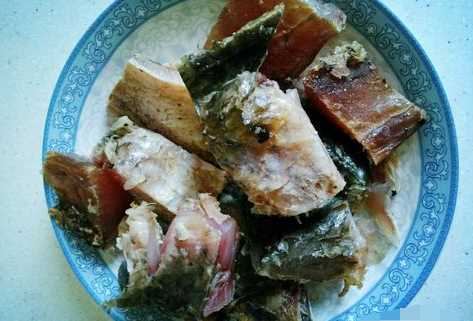 曬干的小咸魚怎么做好吃,干咸魚怎么做好吃又簡(jiǎn)單的方法圖3