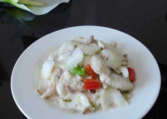 草魚(yú)片怎樣炒才不碎呢