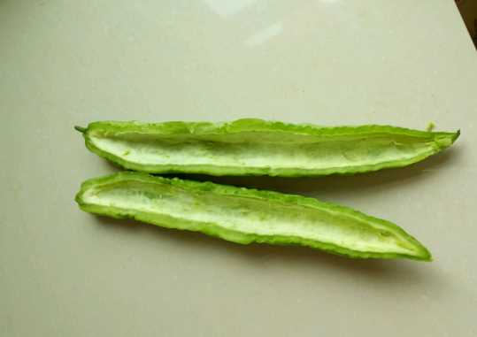 苦瓜加蜂蜜有什么功效,苦瓜可以和蜂蜜一起炒嗎圖2