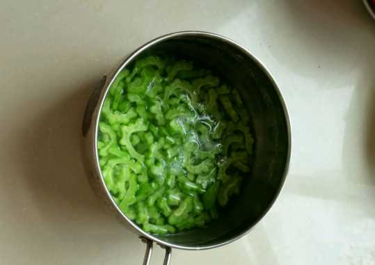 苦瓜加蜂蜜有什么功效,苦瓜可以和蜂蜜一起炒嗎圖4