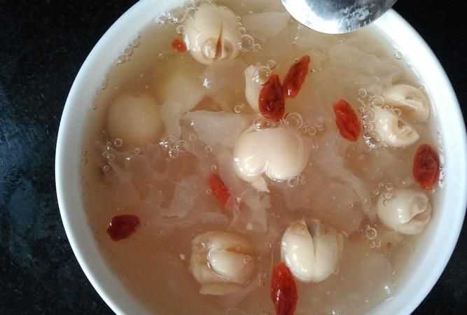 銀耳蓮子湯能隔夜喝嗎