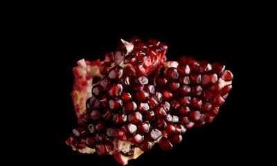 剛摘的石榴里面就發(fā)黑怎么回事