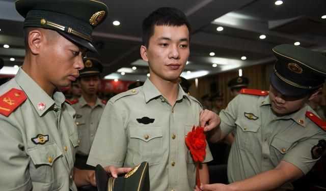 中國當(dāng)兵一般都當(dāng)幾年