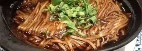 剩燜面怎么回鍋好吃,燜面沒吃完第二次怎么吃好圖3