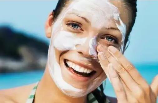 為什么醫(yī)生不建議涂防曬霜