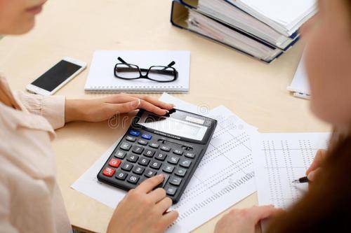 計提工資發(fā)放時會計科目如何做