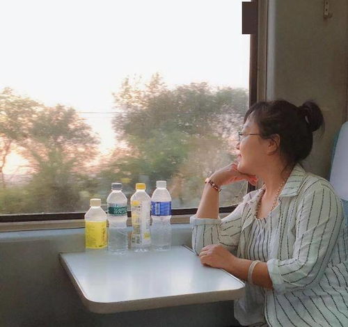 關(guān)于現(xiàn)代送別情侶詩(shī)句