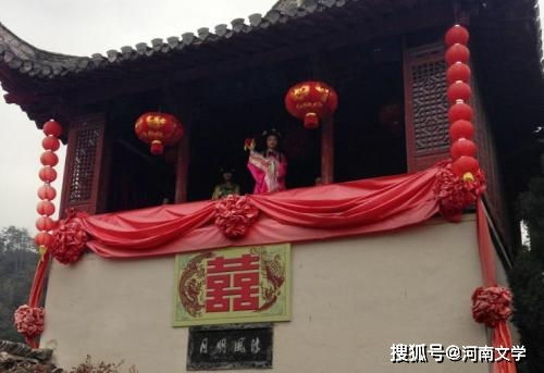 關(guān)于繡樓的詩句