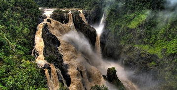 關(guān)于夏季瀑布的詩句