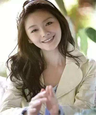 關于描寫四十歲的女人的詩句