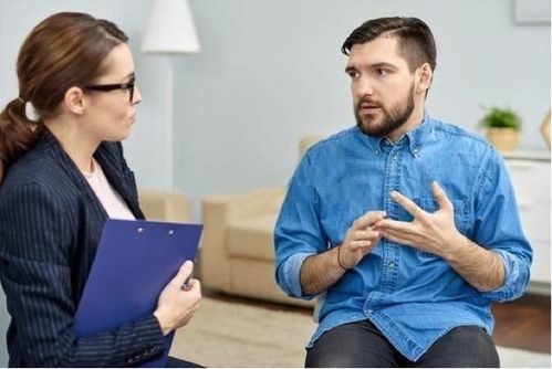 文員職業(yè)生涯人物訪談報(bào)告(職業(yè)生涯人物訪談報(bào)告)