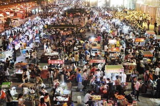 寫社會(huì)底層人物的對(duì)比作文開(kāi)頭