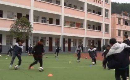 下課了校園真熱鬧作文怎么寫