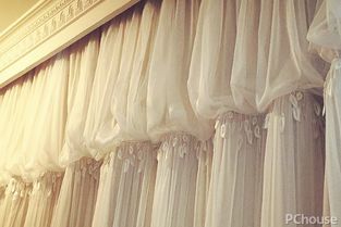 選購(gòu)窗簾布料注意事項(xiàng),選購(gòu)窗簾要注意事項(xiàng)別被坑,布藝窗簾選購(gòu)注意事項(xiàng),你家窗簾選對(duì)了嗎?