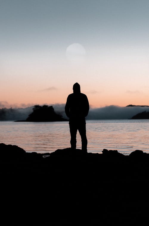 五年級(jí)想象作文未來的垃圾桶